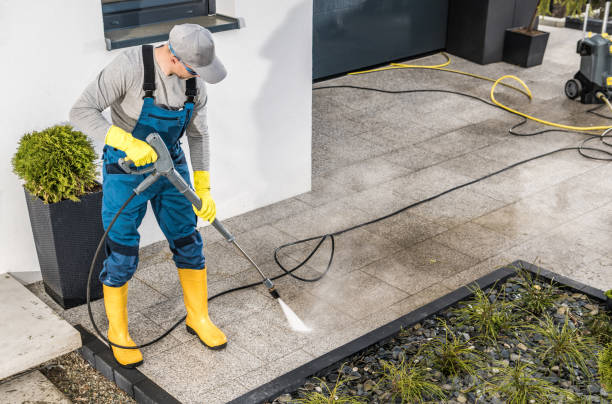 Best Commercial Building Pressure Washing  in Beaver Falls, PA